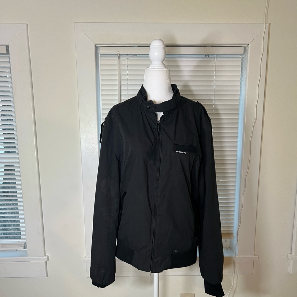 Black Members Only Racer Jacket (M)